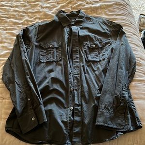 Men’s button down long sleeve casual cotton shirt.  Gap size large
